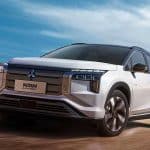 Mitsubishi-airtrek-(8)