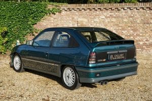 Opel-Kadett-GSi-3