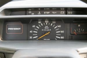 Peugeot-205-1990-(3)