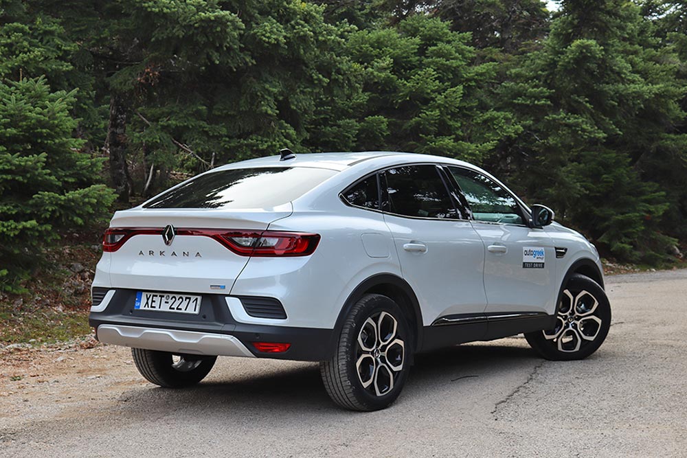 https://autogreeknews.gr/wp-content/uploads/2021/11/Renault-Arkana-E-TECH-Hybrid-11.jpg