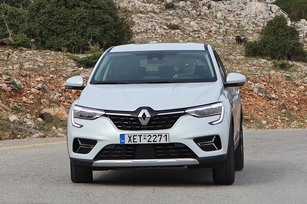 https://autogreeknews.gr/wp-content/uploads/2021/11/Renault-Arkana-E-TECH-Hybrid-49.jpg