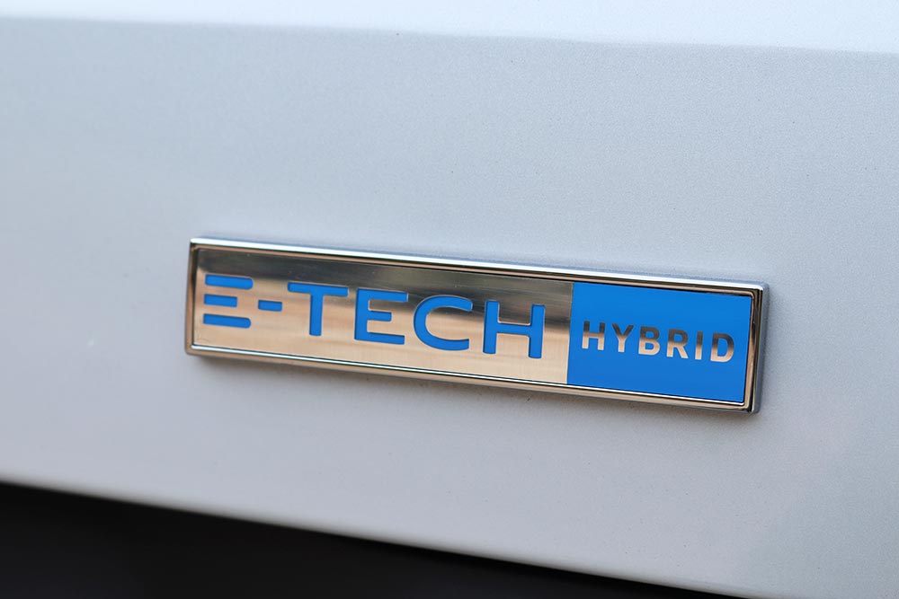 https://autogreeknews.gr/wp-content/uploads/2021/11/Renault-Arkana-E-TECH-Hybrid-9.jpg