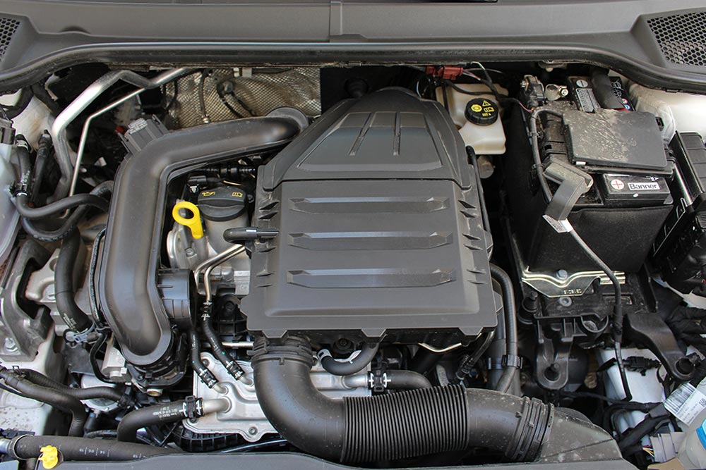 https://autogreeknews.gr/wp-content/uploads/2021/11/SEAT-Ibiza-engine.jpg
