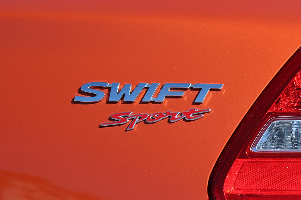 https://autogreeknews.gr/wp-content/uploads/2021/11/Suzuki-Swift-1.4-Sport-5.jpg