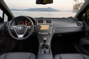 Toyota-Avensis-2008-(3)