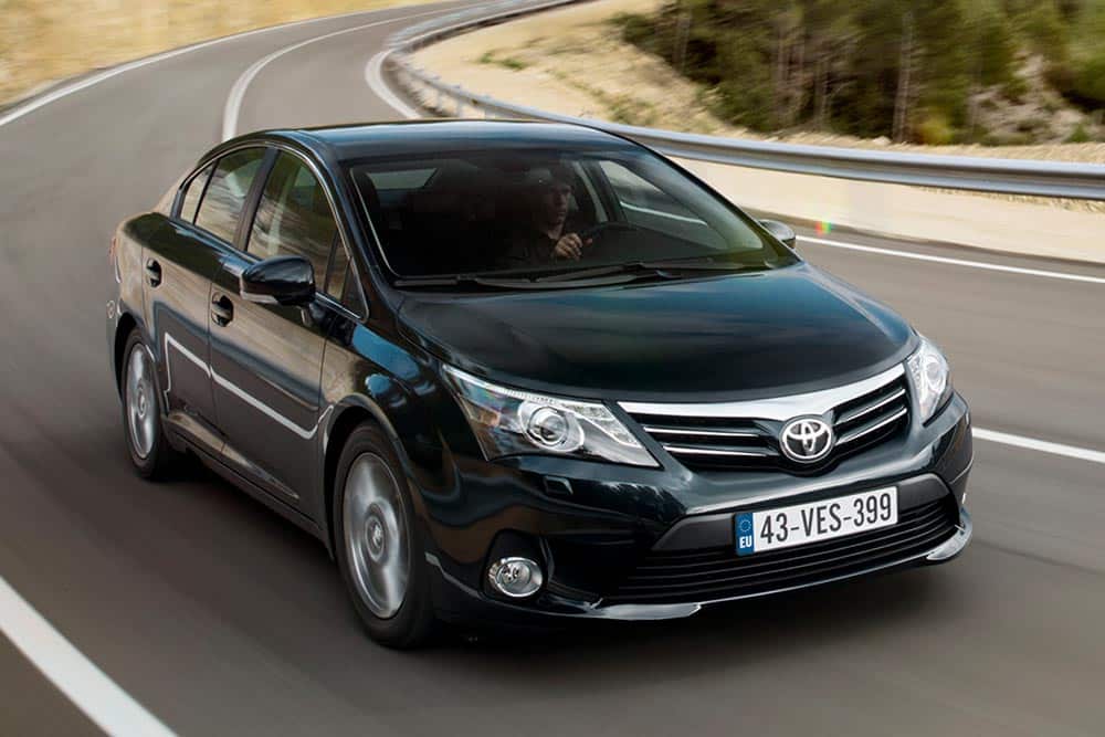 https://autogreeknews.gr/wp-content/uploads/2021/11/Toyota-Avensis-2011-1.jpg