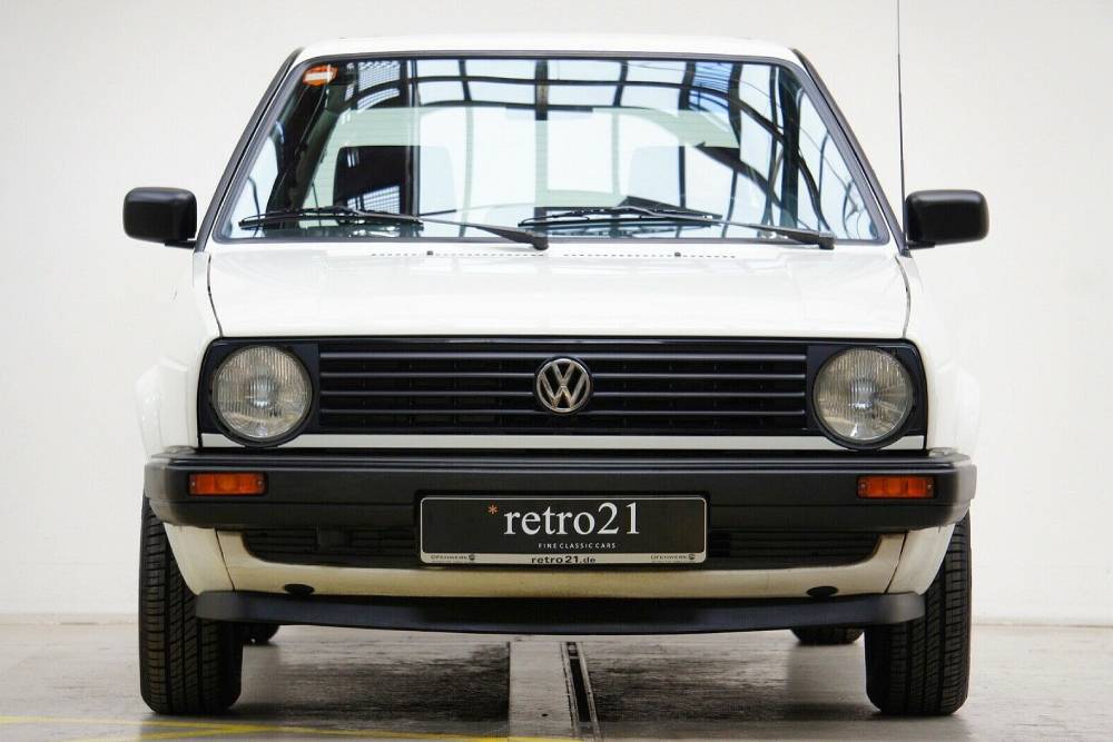 https://autogreeknews.gr/wp-content/uploads/2021/11/Volkswagen_Golf_2_CL_1988_for_sale-1.jpg
