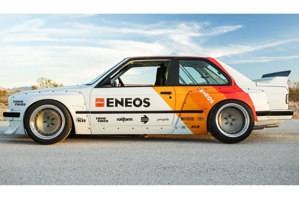 https://autogreeknews.gr/wp-content/uploads/2021/11/eneos-bmw-e30-3-series-with-honda-s2000-power-side.jpg