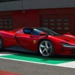 ferrari-daytona-sp3-3-4-anteriore