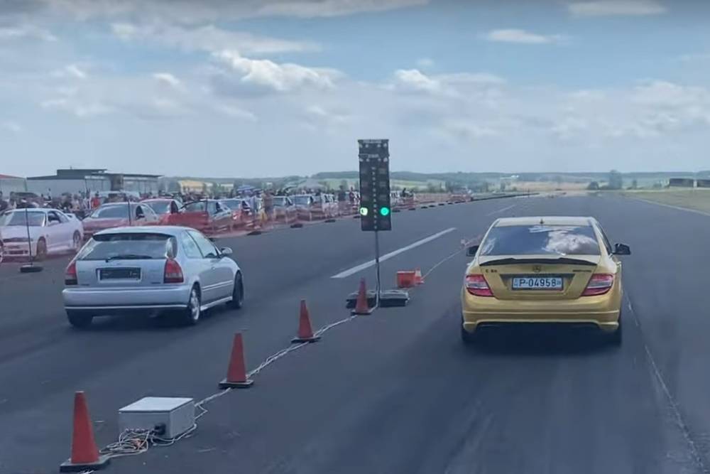 Honda Civic VTI «ιδρώνει» Mercedes C63 AMG