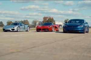 tesla model s plaid vs laferrari vs 918 spyder