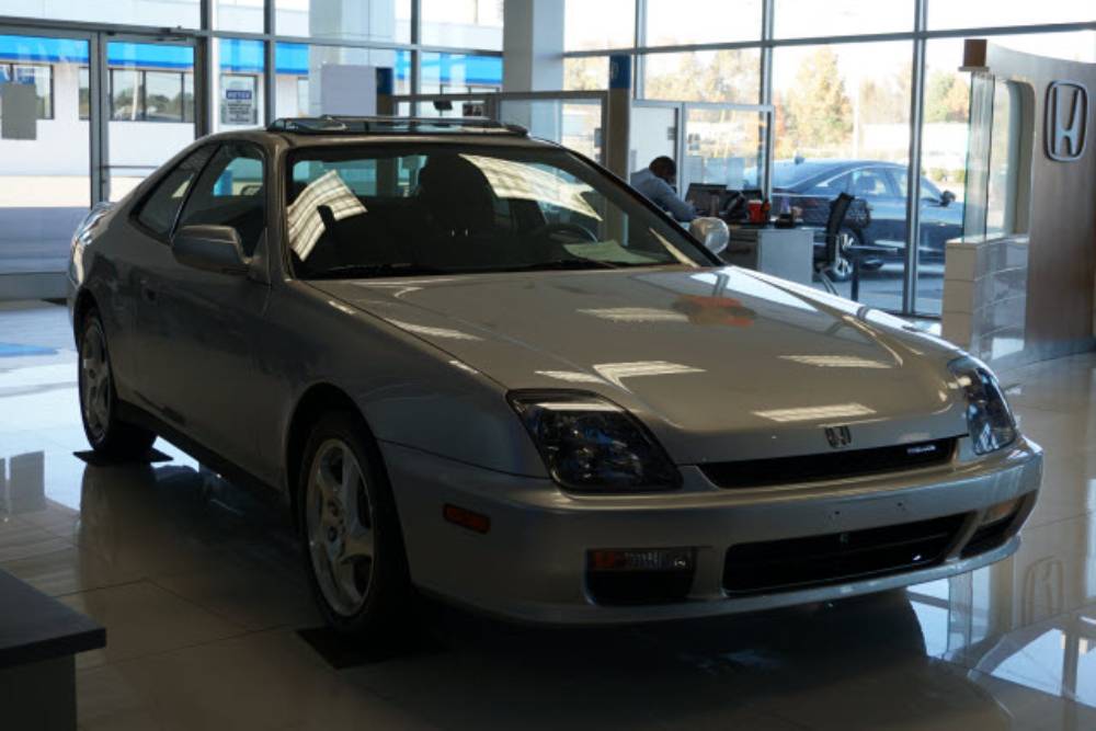 https://autogreeknews.gr/wp-content/uploads/2021/12/2001-honda-prelude-auto-for-sale-12.jpg