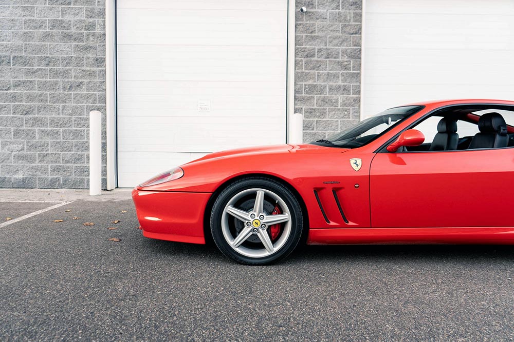 https://autogreeknews.gr/wp-content/uploads/2021/12/2003-Ferrari-575M-Maranello-Auction-9.jpg