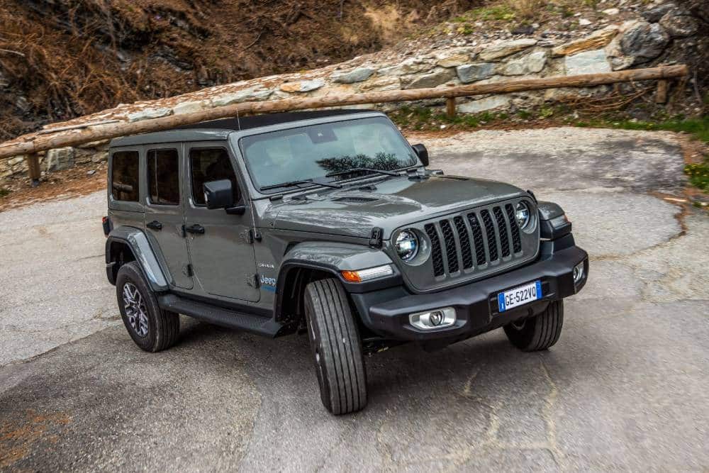 https://autogreeknews.gr/wp-content/uploads/2021/12/2022-Jeep-Wrangler-4xe-EU-Spec-10.jpg