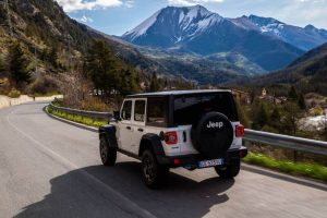 2022-Jeep-Wrangler-4xe-Rubicon-EU-Spec-16