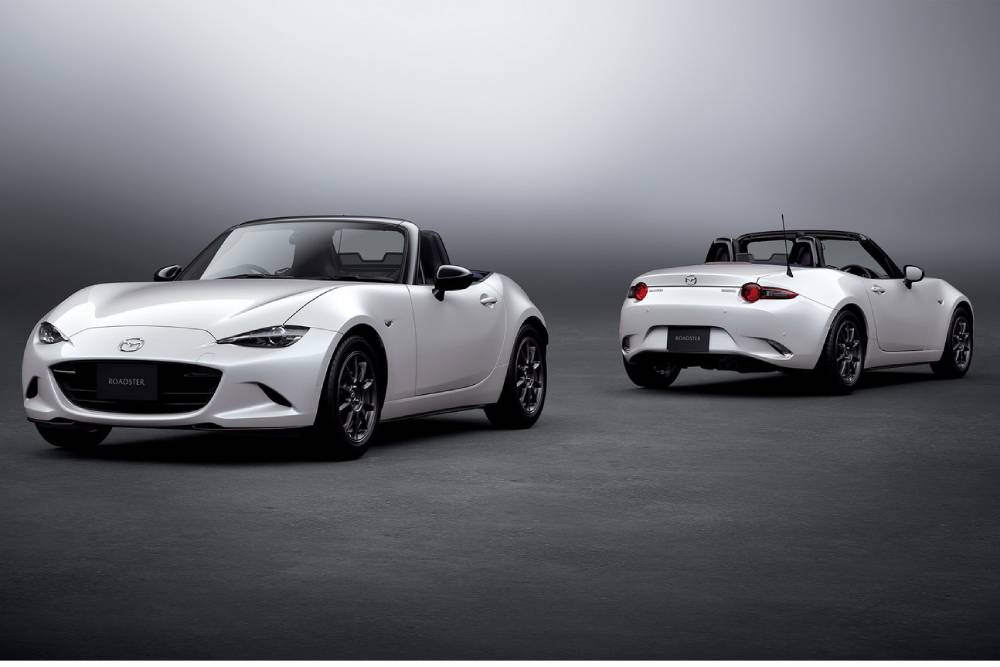 https://autogreeknews.gr/wp-content/uploads/2021/12/2022-Mazda-MX-5-Miata-4.jpg