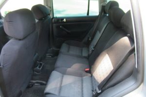 900000 km vw golf variant for sale (3)
