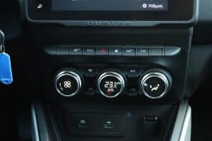 Dacia Duster 1.0 TCe 100 LPG FL (21)