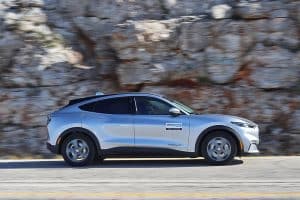 Ford Mustang Mach-E 294 hp RWD (11)