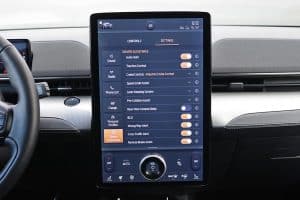 Ford Mustang Mach-E 294 hp RWD (20)