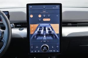 Ford Mustang Mach-E 294 hp RWD (21)