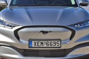 Ford Mustang Mach-E 294 hp RWD (3)