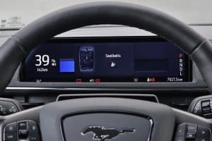 Ford Mustang Mach-E 294 hp RWD (30)