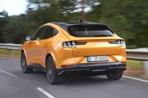 Ford-Mustang-Mach-E-GT-(3)