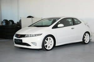 Honda-Civic-Type-R-Championship-White-Edition-(7)