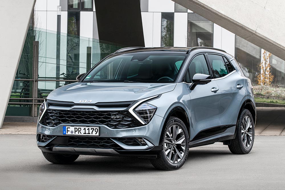 https://autogreeknews.gr/wp-content/uploads/2021/12/KIA-Sportage-2021-13.jpg