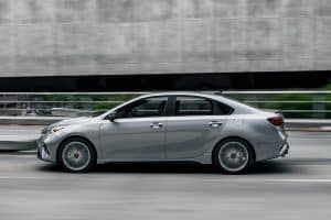 Kia-Forte-2022-(4)