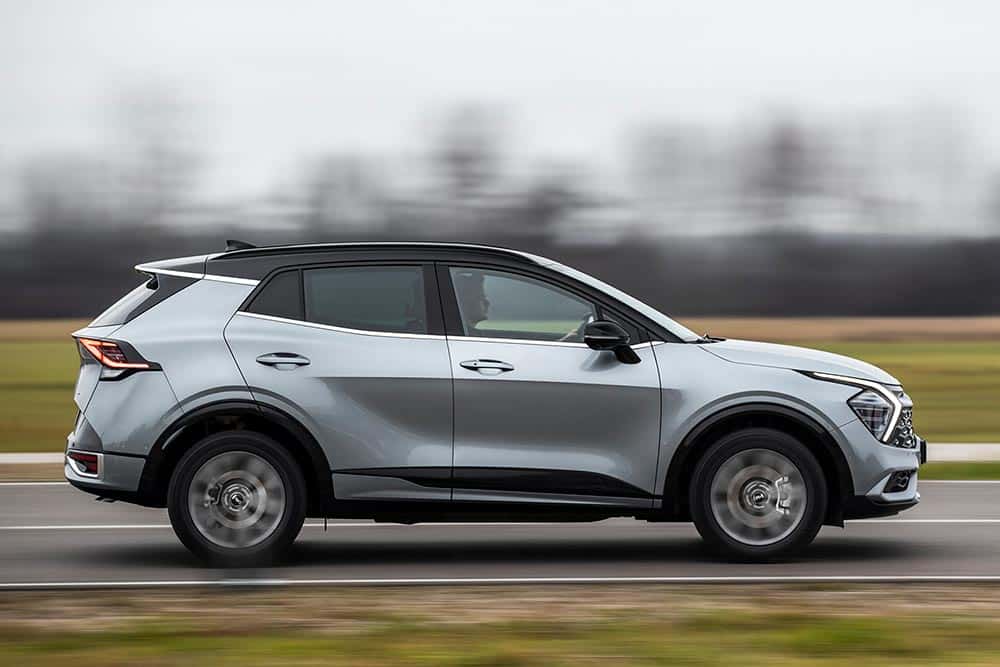 https://autogreeknews.gr/wp-content/uploads/2021/12/Kia-Sportage-2021-3.jpg