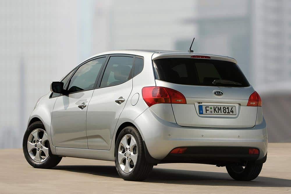 https://autogreeknews.gr/wp-content/uploads/2021/12/Kia-Venga-2010-5.jpg