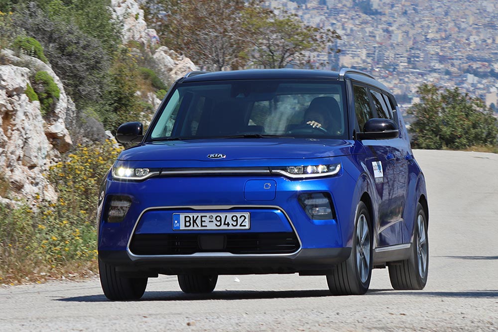 https://autogreeknews.gr/wp-content/uploads/2021/12/Kia-e-Soul-41.jpg