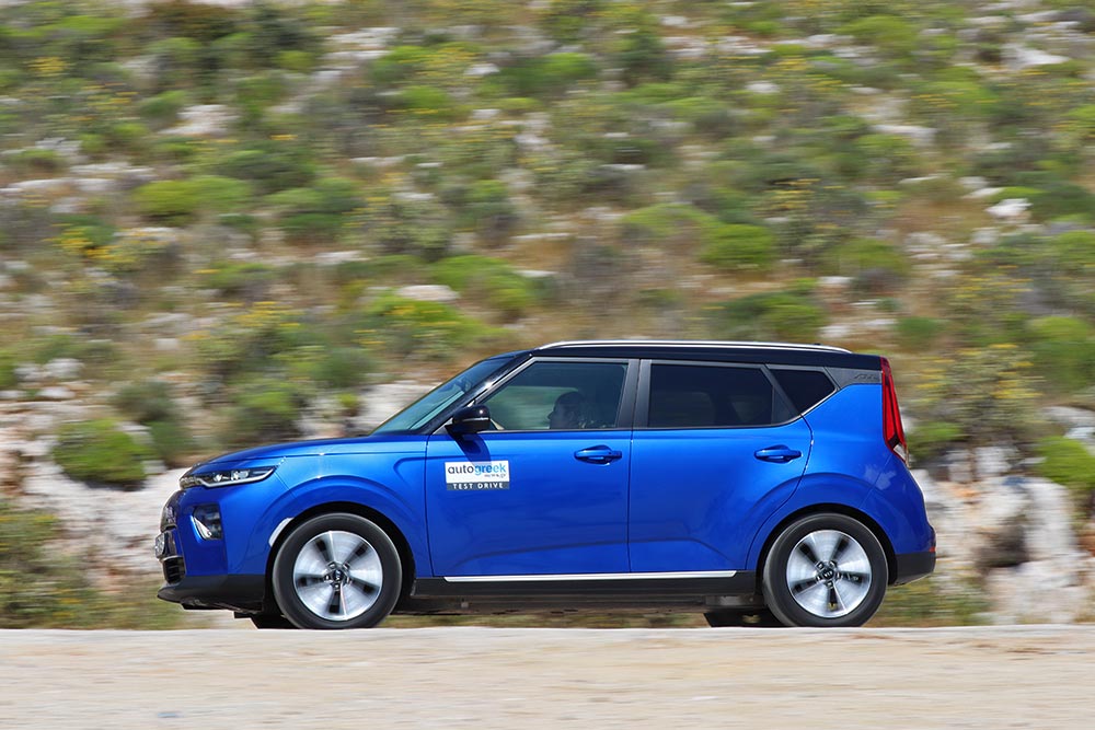 https://autogreeknews.gr/wp-content/uploads/2021/12/Kia-e-Soul-44.jpg