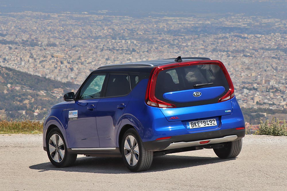 https://autogreeknews.gr/wp-content/uploads/2021/12/Kia-e-Soul-53.jpg