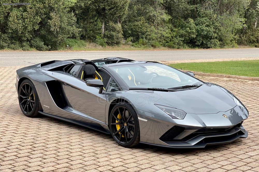 https://autogreeknews.gr/wp-content/uploads/2021/12/Lamborghini-Aventador-19-S-Roadster-4.jpg