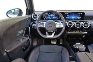 Mercedes-A-250-e-Sedan-(2)