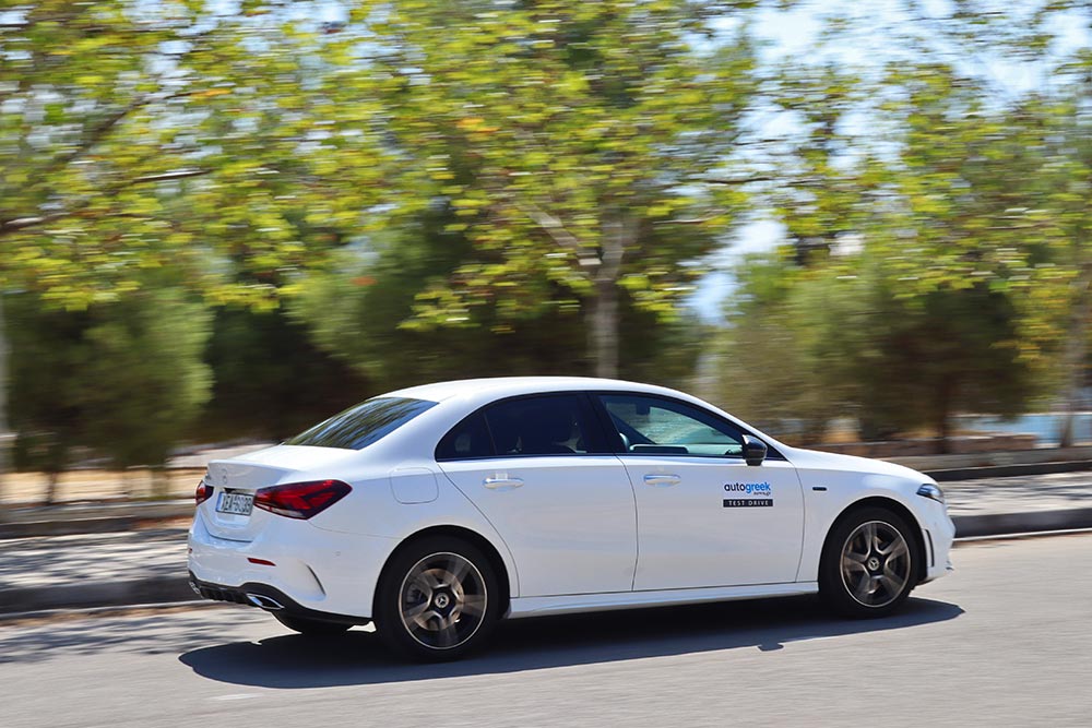 https://autogreeknews.gr/wp-content/uploads/2021/12/Mercedes-A-250-e-Sedan-6.jpg