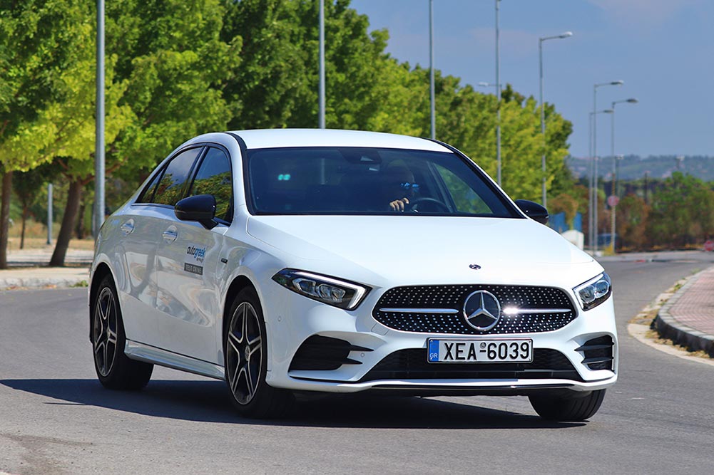 https://autogreeknews.gr/wp-content/uploads/2021/12/Mercedes-A-250-e-Sedan-7.jpg