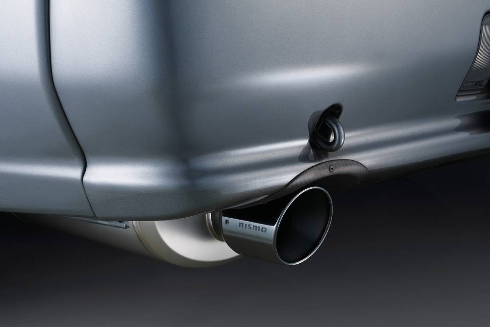 https://autogreeknews.gr/wp-content/uploads/2021/12/Nismo-Nissan-Skyline-Exhaust-3.jpg