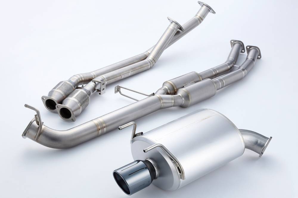 https://autogreeknews.gr/wp-content/uploads/2021/12/Nismo-Nissan-Skyline-Exhaust-4.jpg