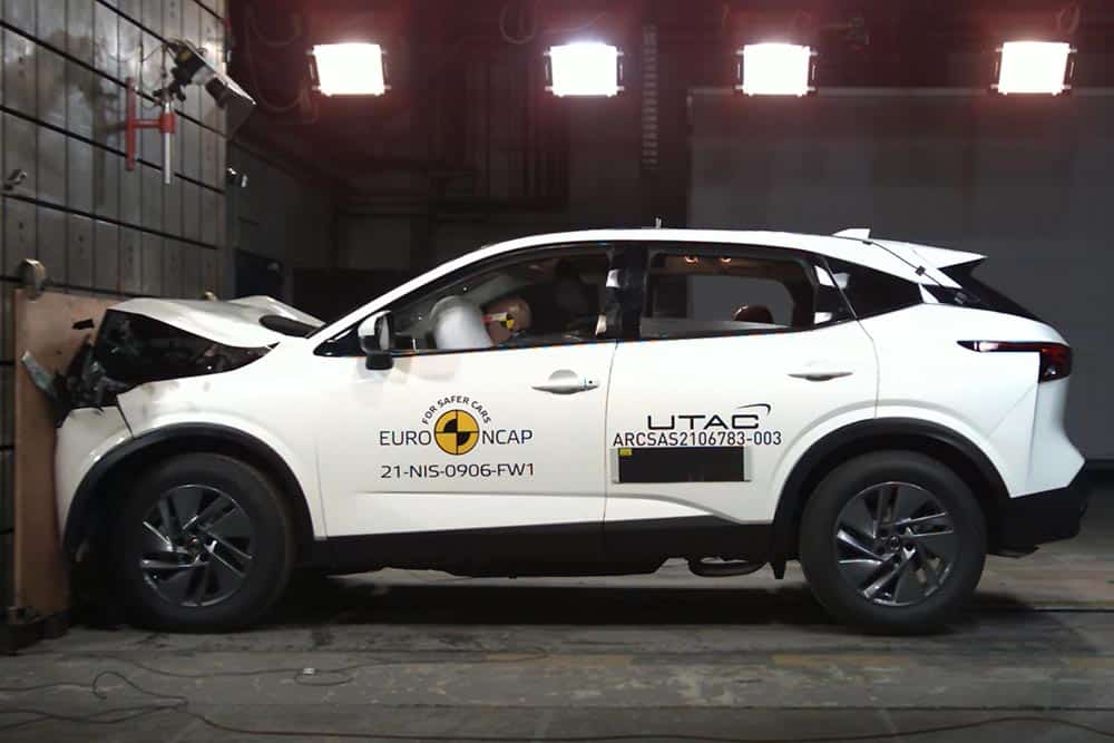https://autogreeknews.gr/wp-content/uploads/2021/12/Nissan-Qashqai-2021-Crash-tests-7.jpg