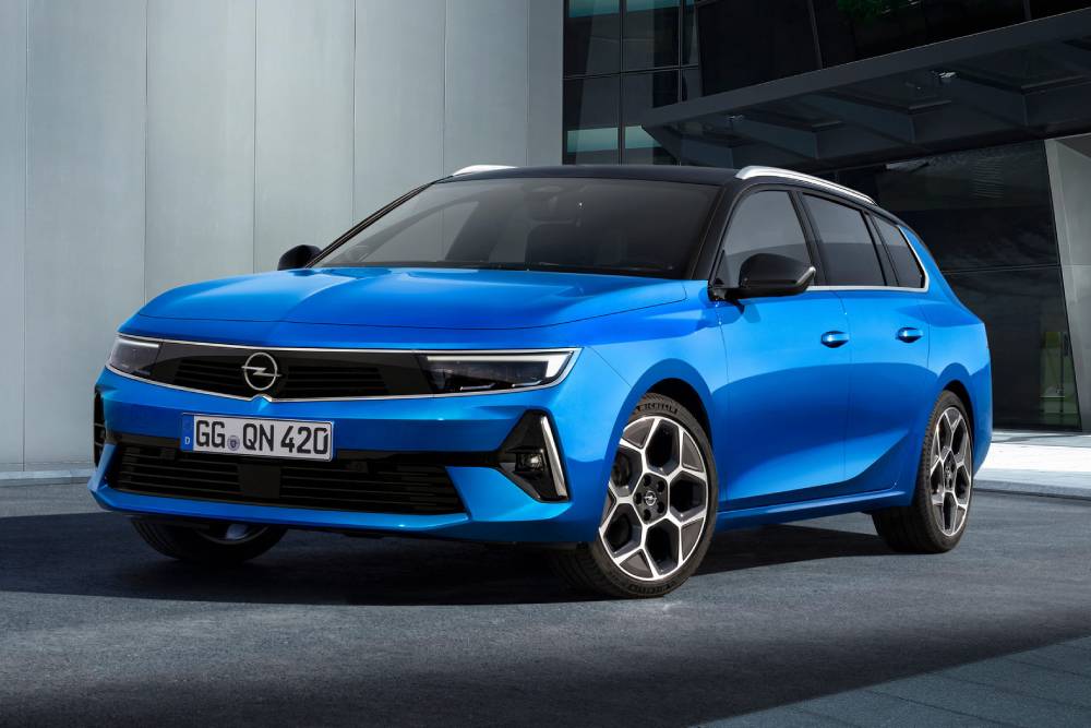 https://autogreeknews.gr/wp-content/uploads/2021/12/Opel-Astra-Sports-Tourer-6.jpg