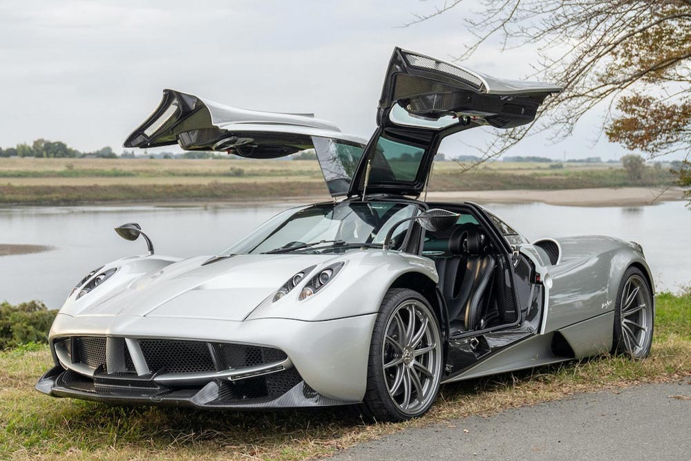 https://autogreeknews.gr/wp-content/uploads/2021/12/Pagani-Huayra-Pacchetto-Tempesta-5.jpg