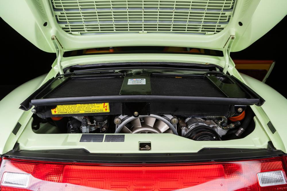 https://autogreeknews.gr/wp-content/uploads/2021/12/Porsche-911-Turbo-S-Kuwait-24.jpg