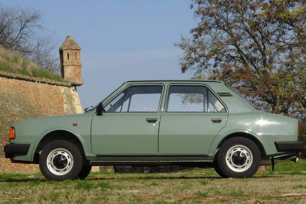 https://autogreeknews.gr/wp-content/uploads/2021/12/Skoda_120_L_1988_for_sale-12.jpg