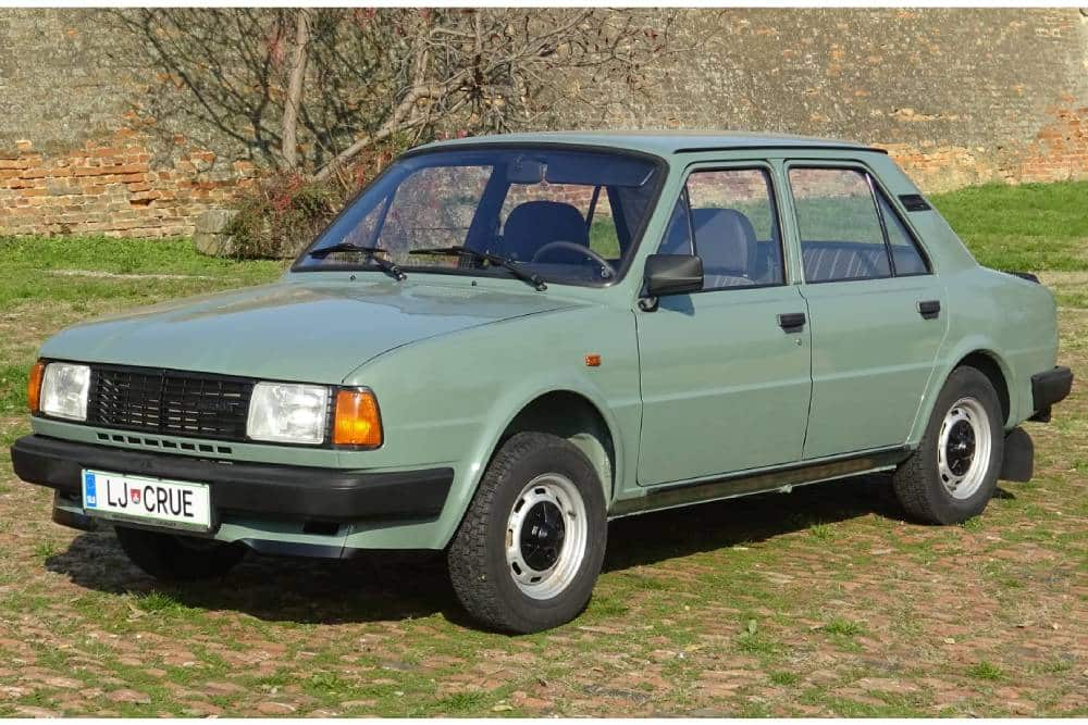 https://autogreeknews.gr/wp-content/uploads/2021/12/Skoda_120_L_1988_for_sale-13.jpg