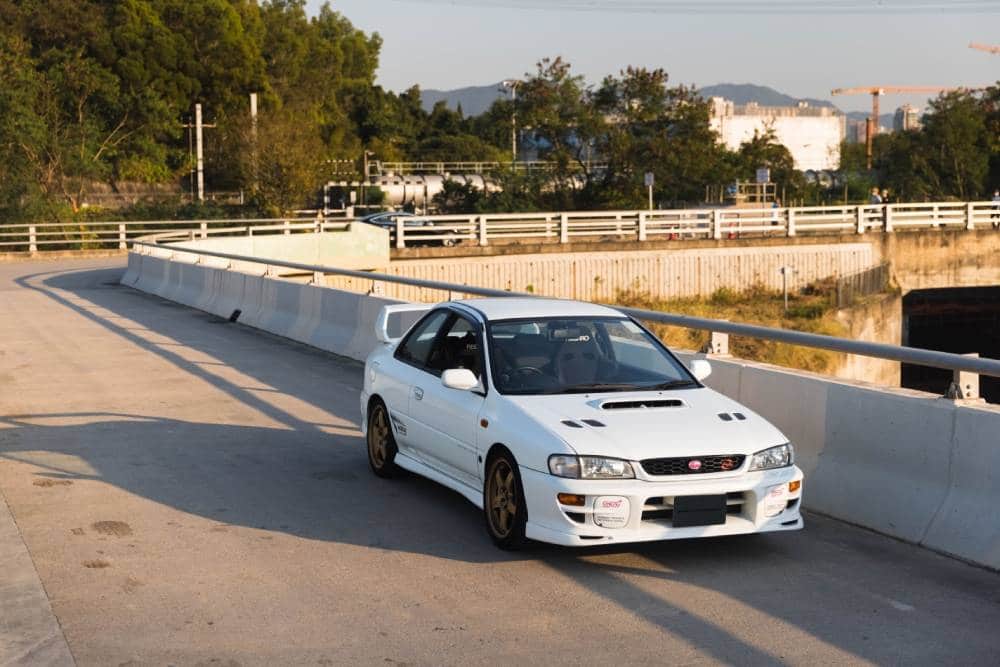 https://autogreeknews.gr/wp-content/uploads/2021/12/Subaru-WRX-STI-Type-R-3.jpg