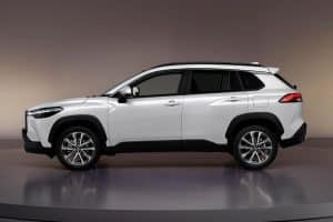 Toyota-Corolla-Cross-Hybrid-(10)